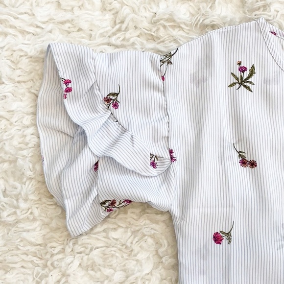 Blue Rain ruffle sleeve striped floral blouse - Picture 2 of 6